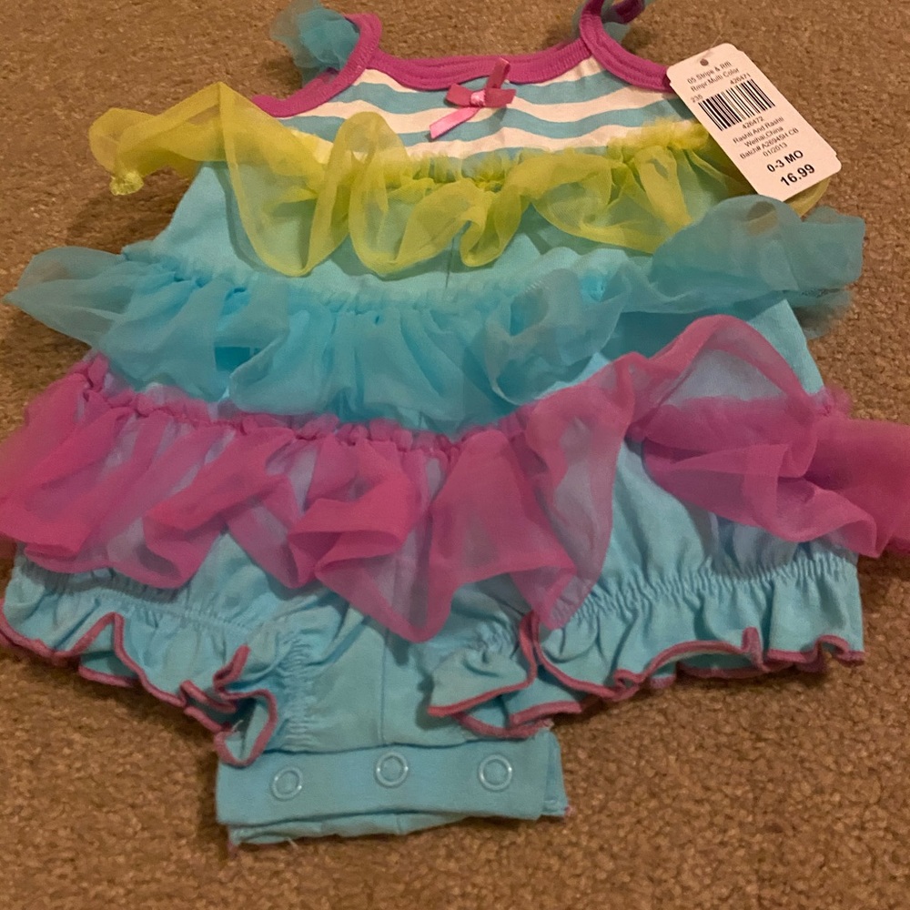 NWT Stripes and Ruffles Romper - Picture 2 of 2